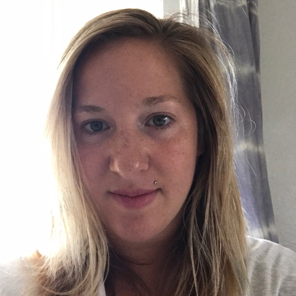 Meet your Posher, Courtney